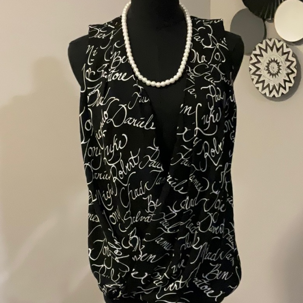 RACHEL Rachel Roy Plunge Wrap Blouse EUC - Size XS